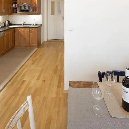Apartment The Place In - Old Town