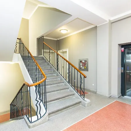 Location Old Town Brand New 2bd Apartamento