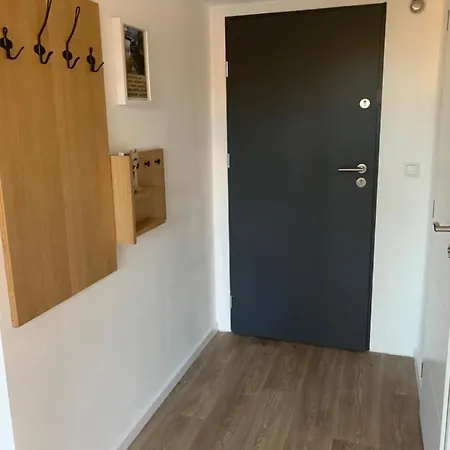 Sarka Apartment *