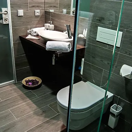 Wenceslas Square Terraces Apartment *
