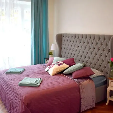 Romantic Karlin Apartment Prague