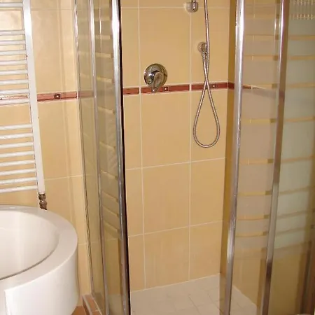 Homestay Hodinovy - Azil Pro Milinske Pary Prague