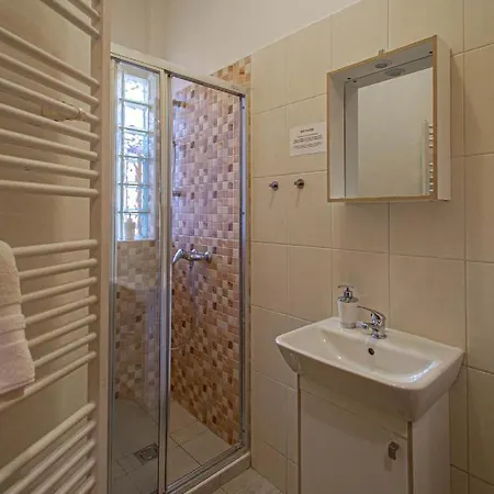 Apartment For Celebrations Spacious 3bdr With Balcony