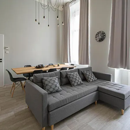 Sightseeing By Ruterra Apartament Praga