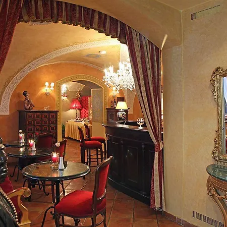 Alchymist Nosticova Palace Hotel 5*