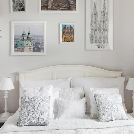 Old Town Square Apartment