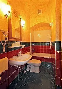 Hotell U Suteru Prag