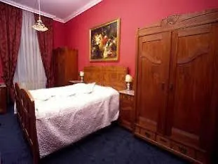 Hotel Bohemia Plaza 4*