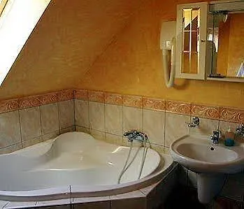 At The Golden Scissors 4* Prague