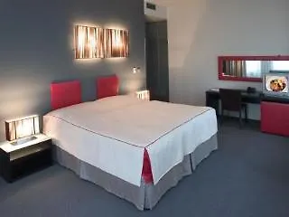 نزل براغ فندق 4*