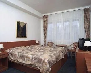 Axa Hotel