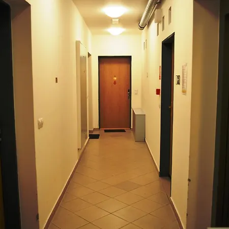 Apartment 3d *