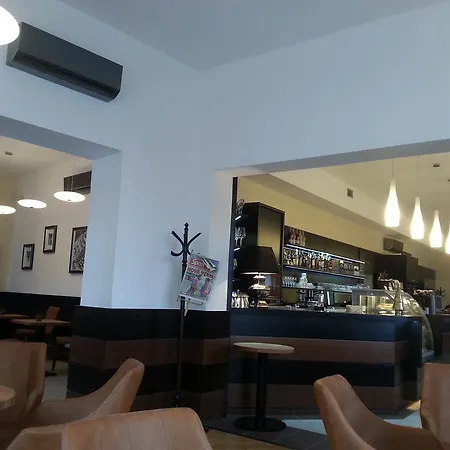 Bona Serva Hotel 3*