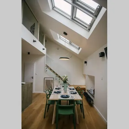 Huge 3-bed Duplex W Sauna, Jacuzzi, Terrace & Ac Apartment Prague