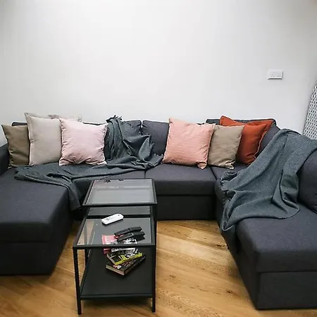 Huge 3-bed Duplex W Sauna, Jacuzzi, Terrace & Ac Apartment