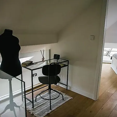 Apartment Huge 3-bed Duplex W Sauna, Jacuzzi, Terrace & Ac