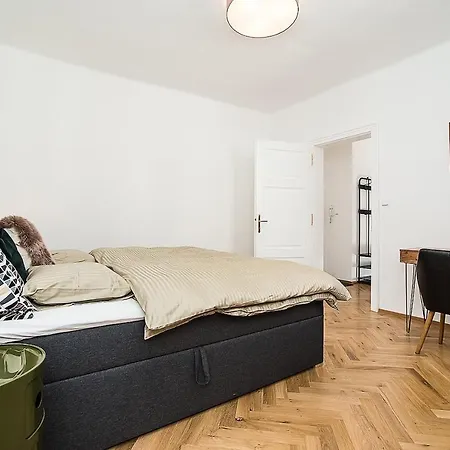 Newly Renovated 1-bed At Charles Bridge Apartment Prague