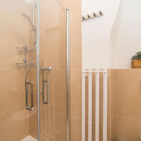 Newly Renovated 1-bed At Charles Bridge Prague