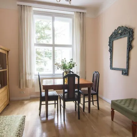 Apartment Castle Vintage