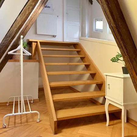 Szálloda Small Luxury Palace 4*