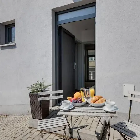 Jt's Fricova Str. Apartment Prague