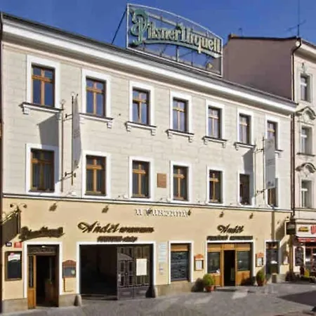 Andel With Terrace Daire Prag