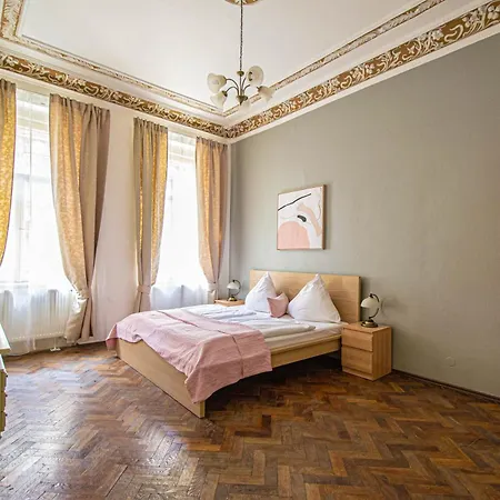 Apartment For Celebrations Spacious 3bdr With Balcony