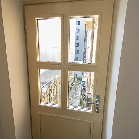 For Celebrations Spacious 3bdr With Balcony *