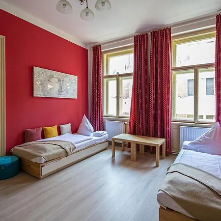For Celebrations Spacious 3bdr With Balcony * Prague