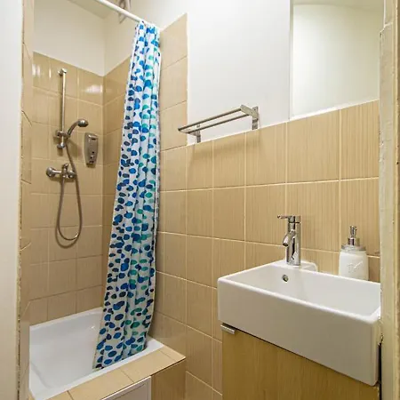 For Celebrations Spacious 3bdr With Balcony * Prague