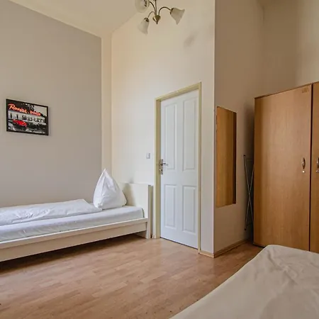For Celebrations Spacious 3bdr With Balcony Apartment