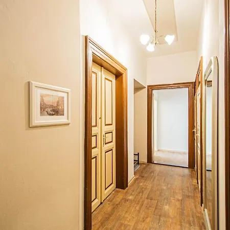 For Celebrations Spacious 3bdr With Balcony *
