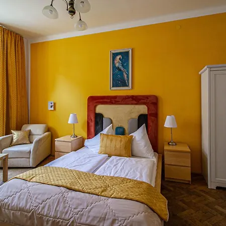 For Celebrations Spacious 3bdr With Balcony
