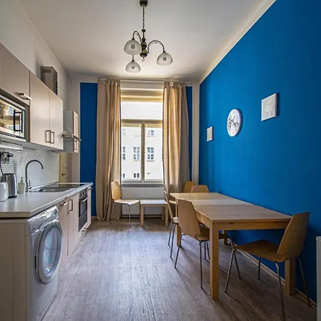 For Celebrations Spacious 3bdr With Balcony *