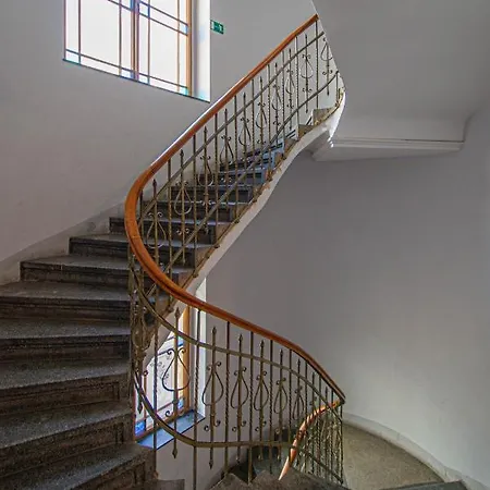 For Celebrations Spacious 3bdr With Balcony *