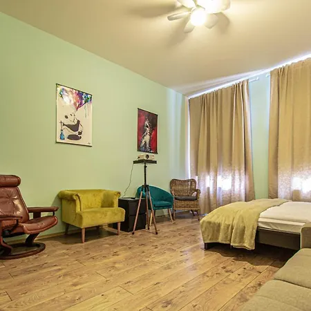 For Celebrations Spacious 3bdr With Balcony * Prague