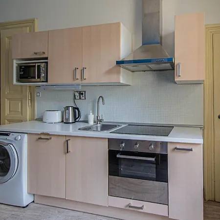 For Celebrations Spacious 3bdr With Balcony * Prague
