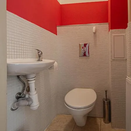 Apartment For Celebrations Spacious 3bdr With Balcony