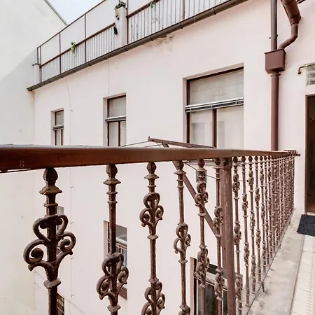 Old Town Royal With Giant Terrace Apartment *