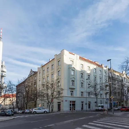 Lampi Hotel 2*