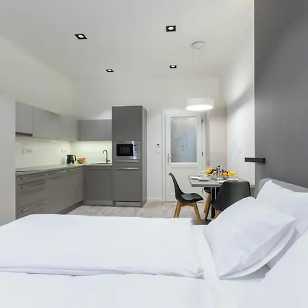 Hotel Lampi 2*