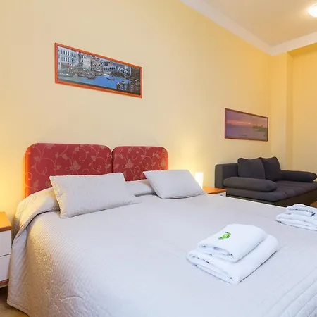 Lounge Hotel