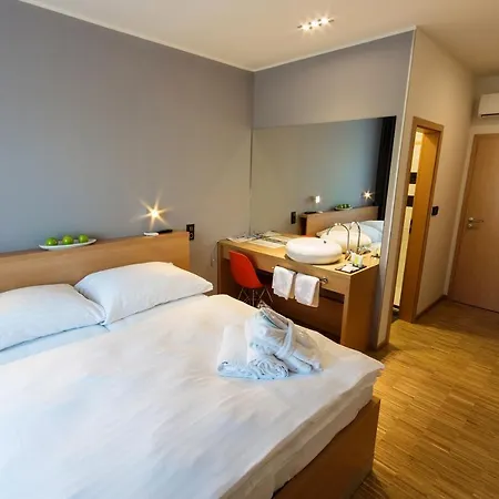 Blue Orange Hotell 4*