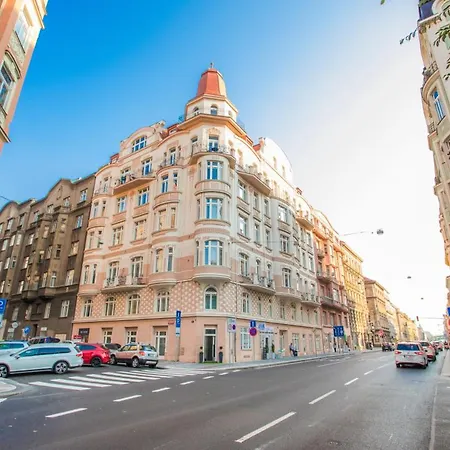 Design Andel, Historical Sights Walkable