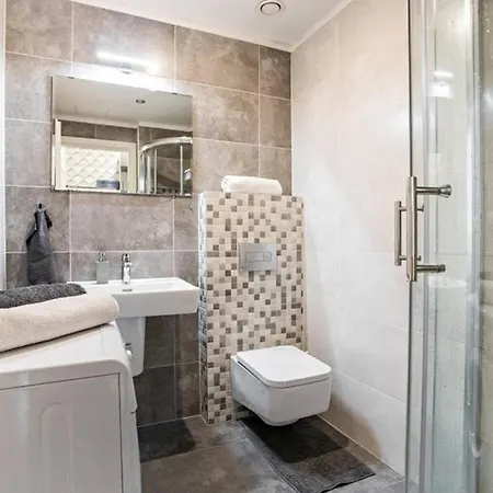 Apartment Design Andel, Historical Sights Walkable