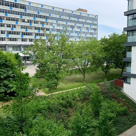 Apartment Garden Towers *