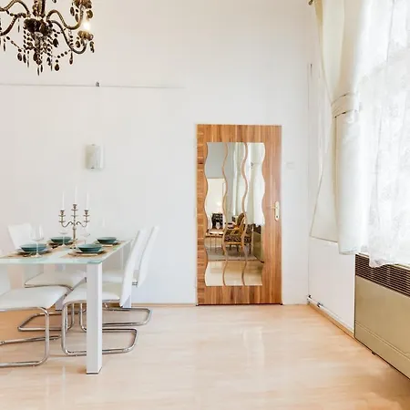 Apartment Old Town Royal With Giant Terrace Prague