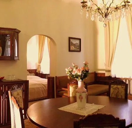 Pawlovnia Hotel 3*