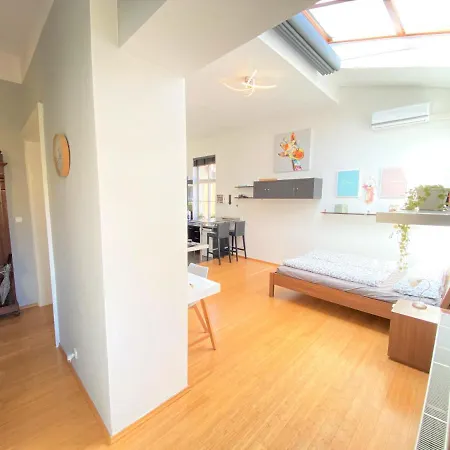Black Eagle Appartement *