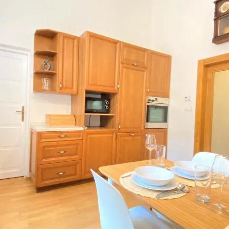 Appartement Black Eagle Praag